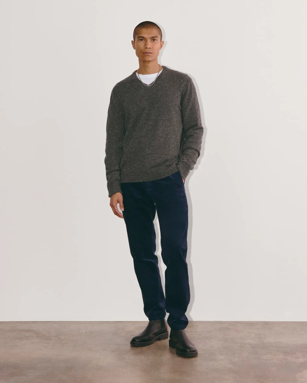 The Cashmere V-Neck Sweater | Grey Donegal - Image 3