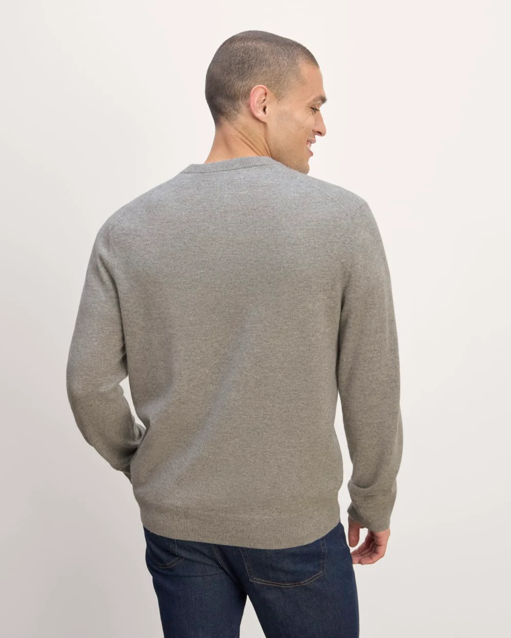 The Cashmere V-Neck Sweater | Light Heather Grey - Image 6