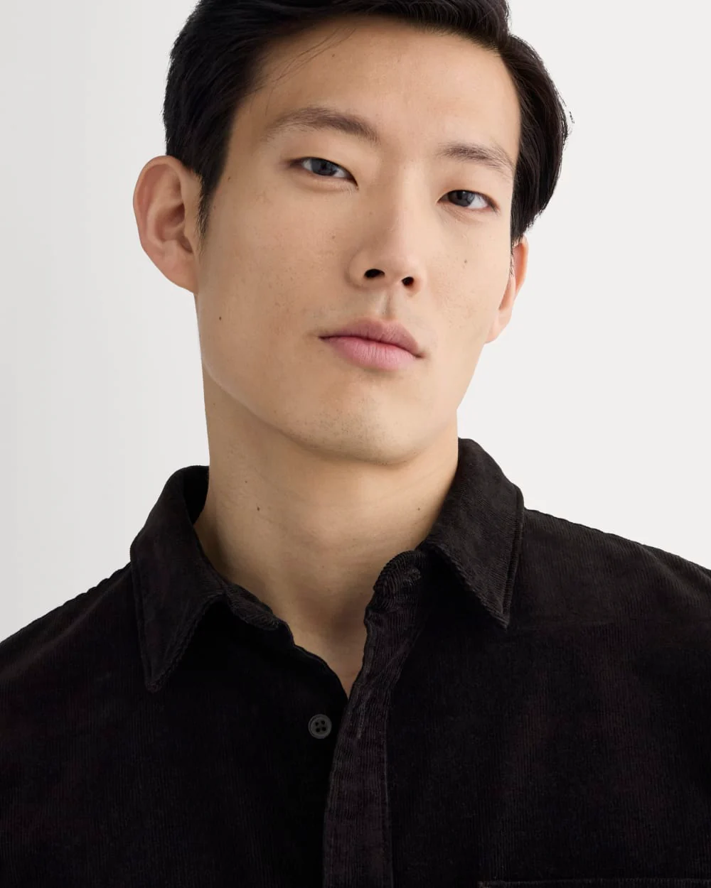 The Classic Shirt in Corduroy | Black - Image 4