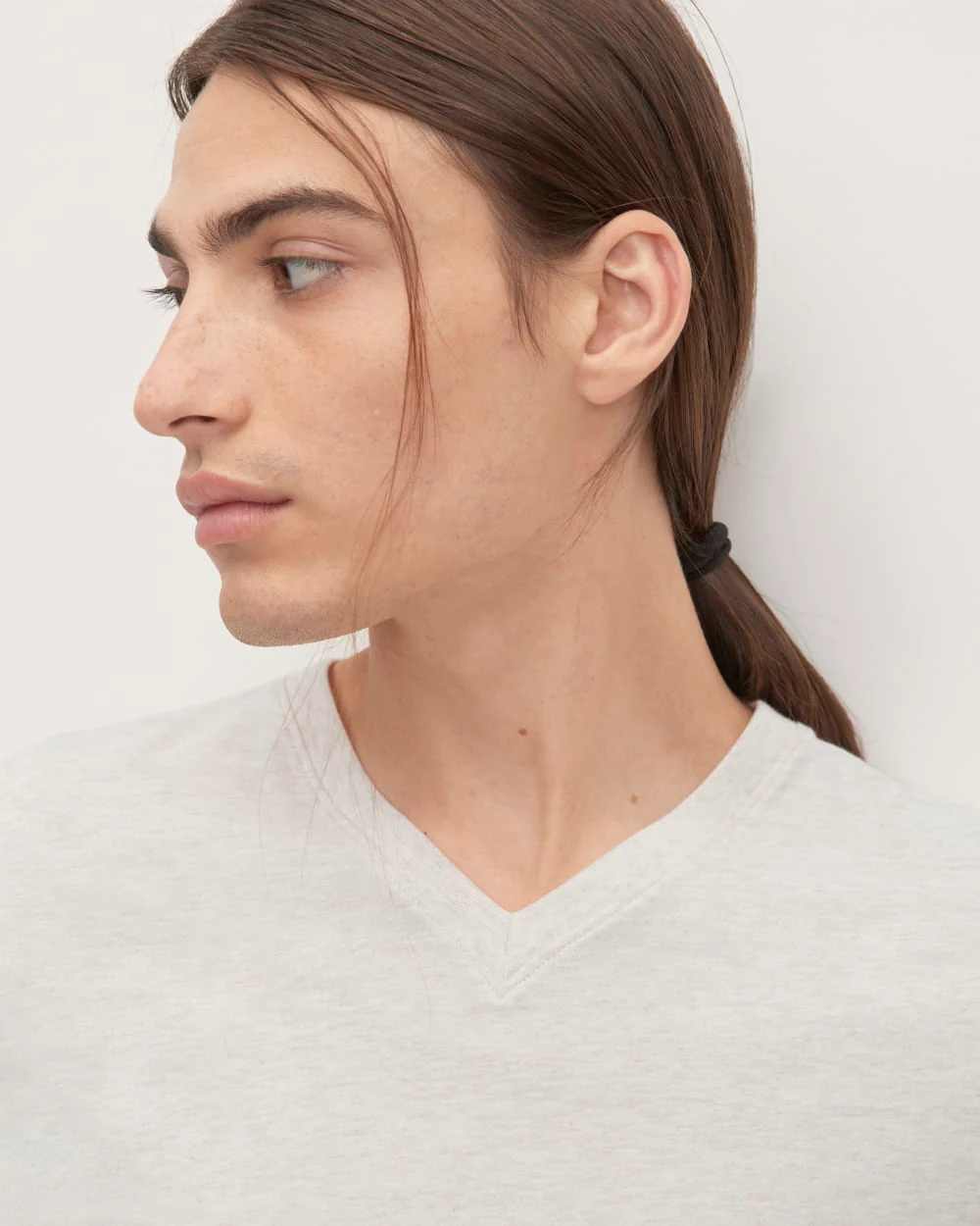 The Essential Organic V-Neck Tee | Heathered Oat - Image 4