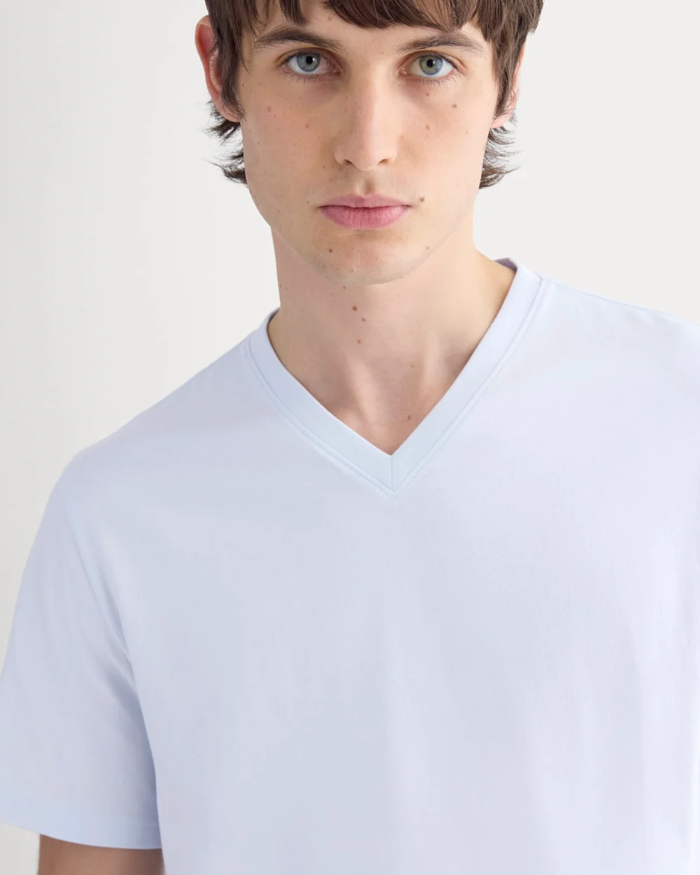 The Essential Organic V-Neck Tee | Skywriting - Image 4