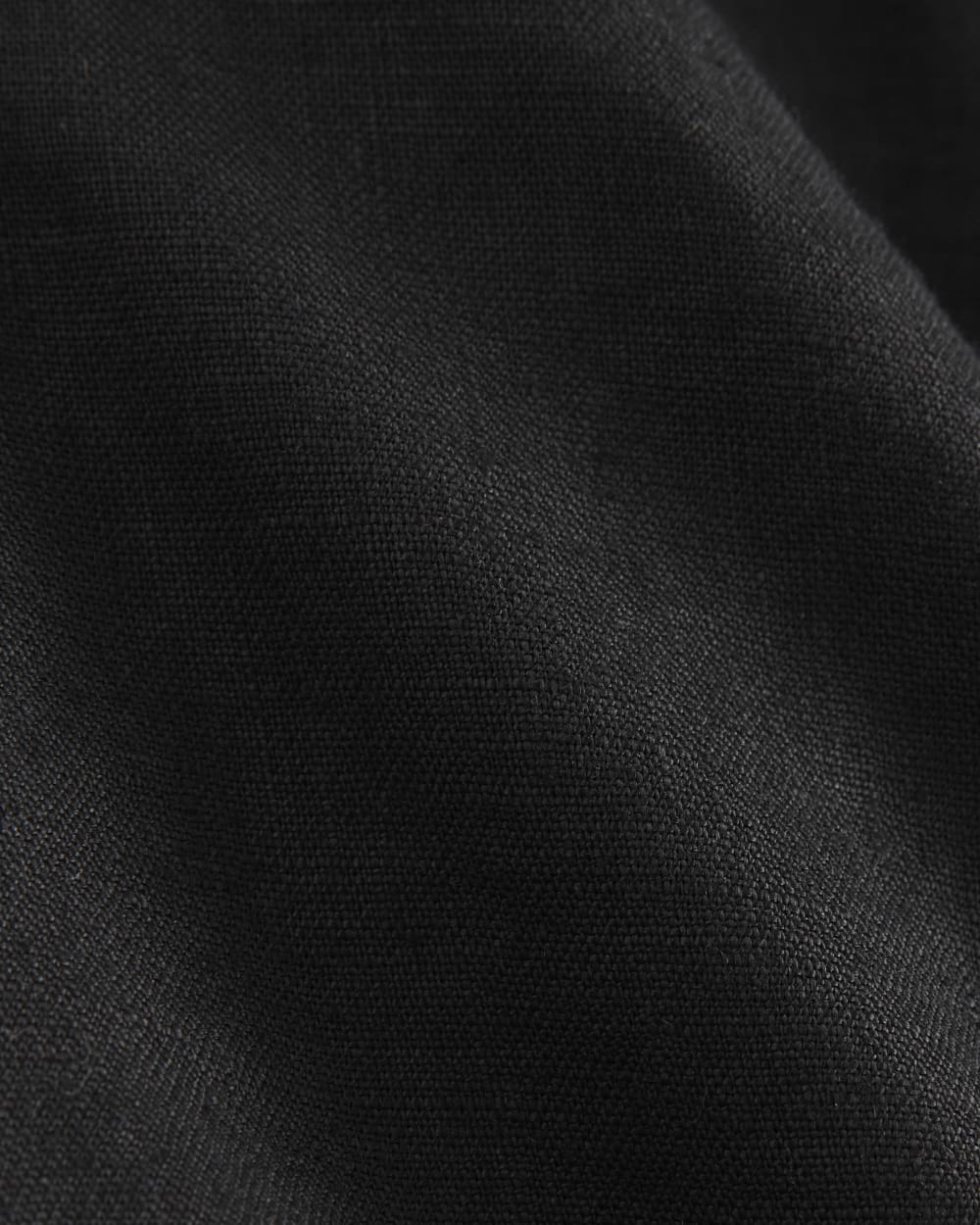 The Classic Shirt in Linen | Black - Image 6