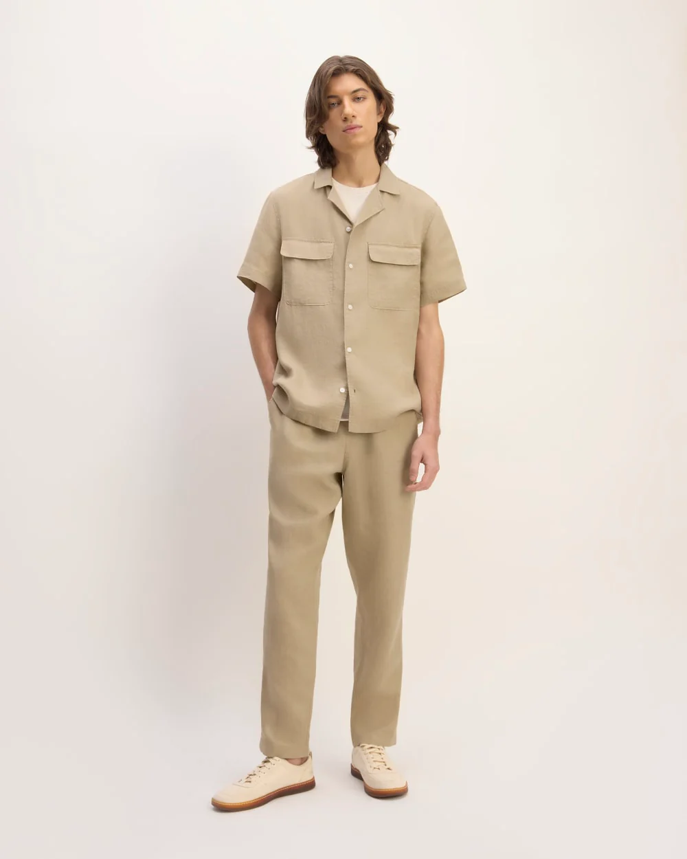 The Resort Shirt in Linen | Trench Coat Khaki - Image 3