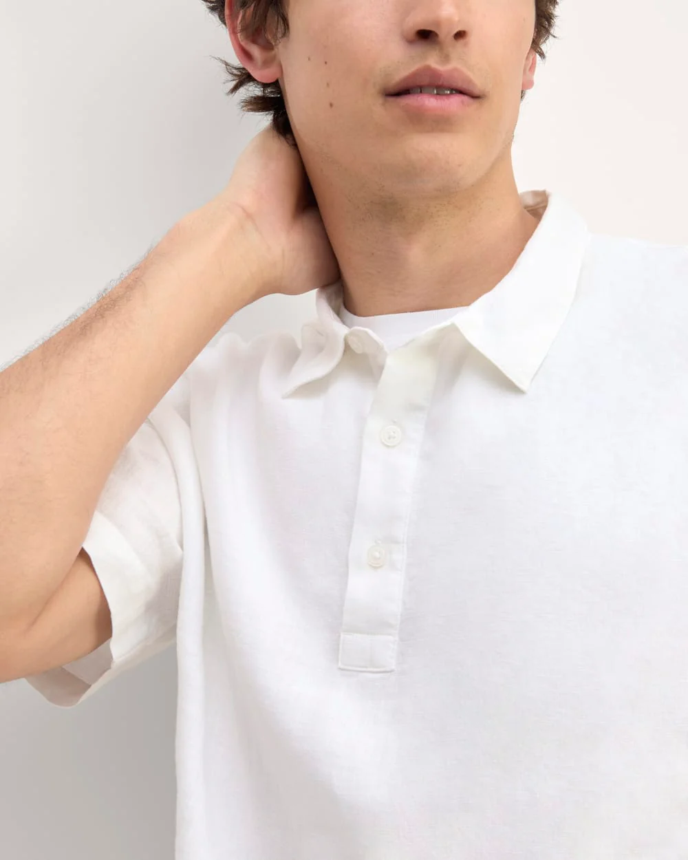 The Linen Short-Sleeve Popover Shirt | White - Image 4