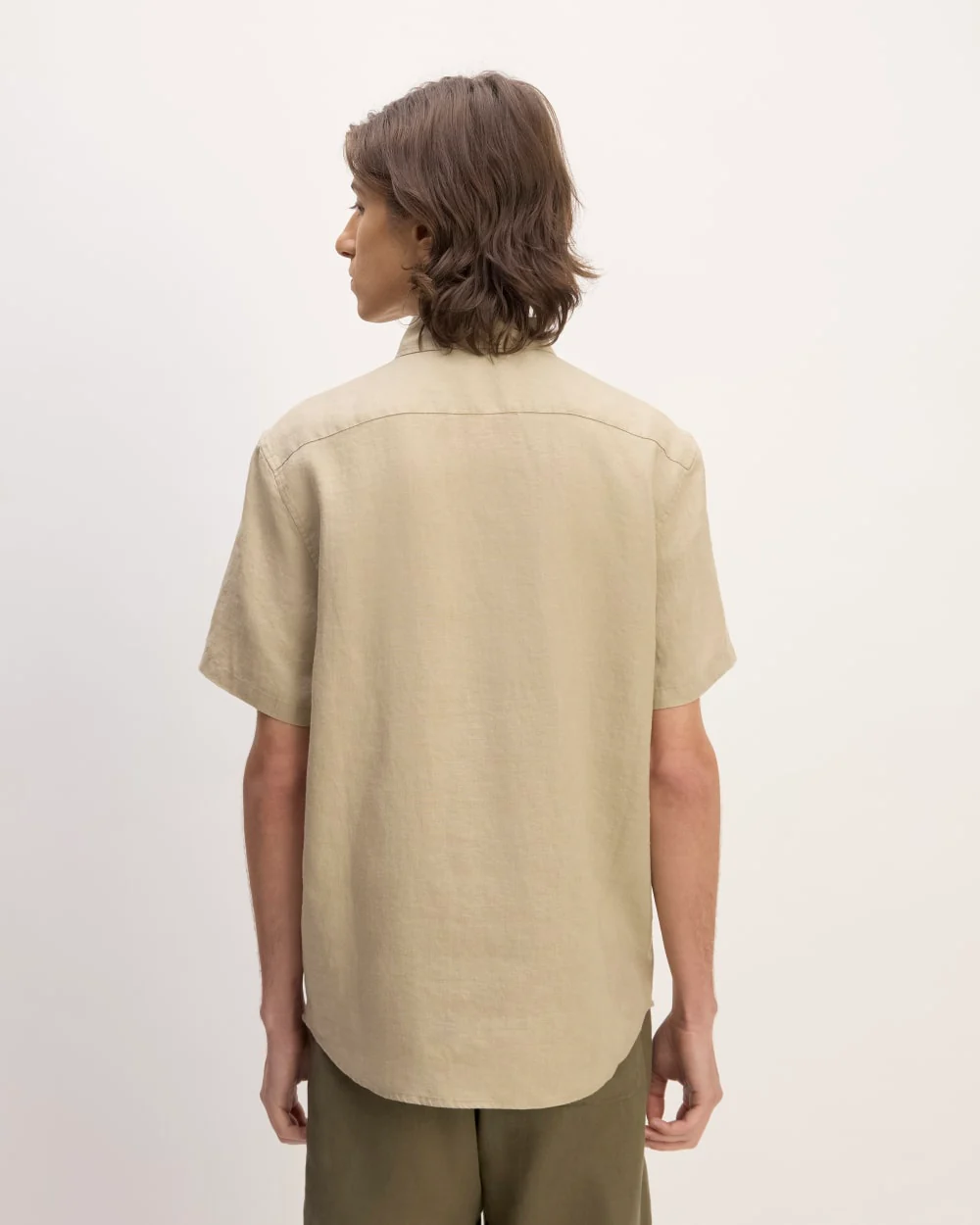 The Classic Short-Sleeve Shirt in Linen | Trench Coat Khaki - Image 6