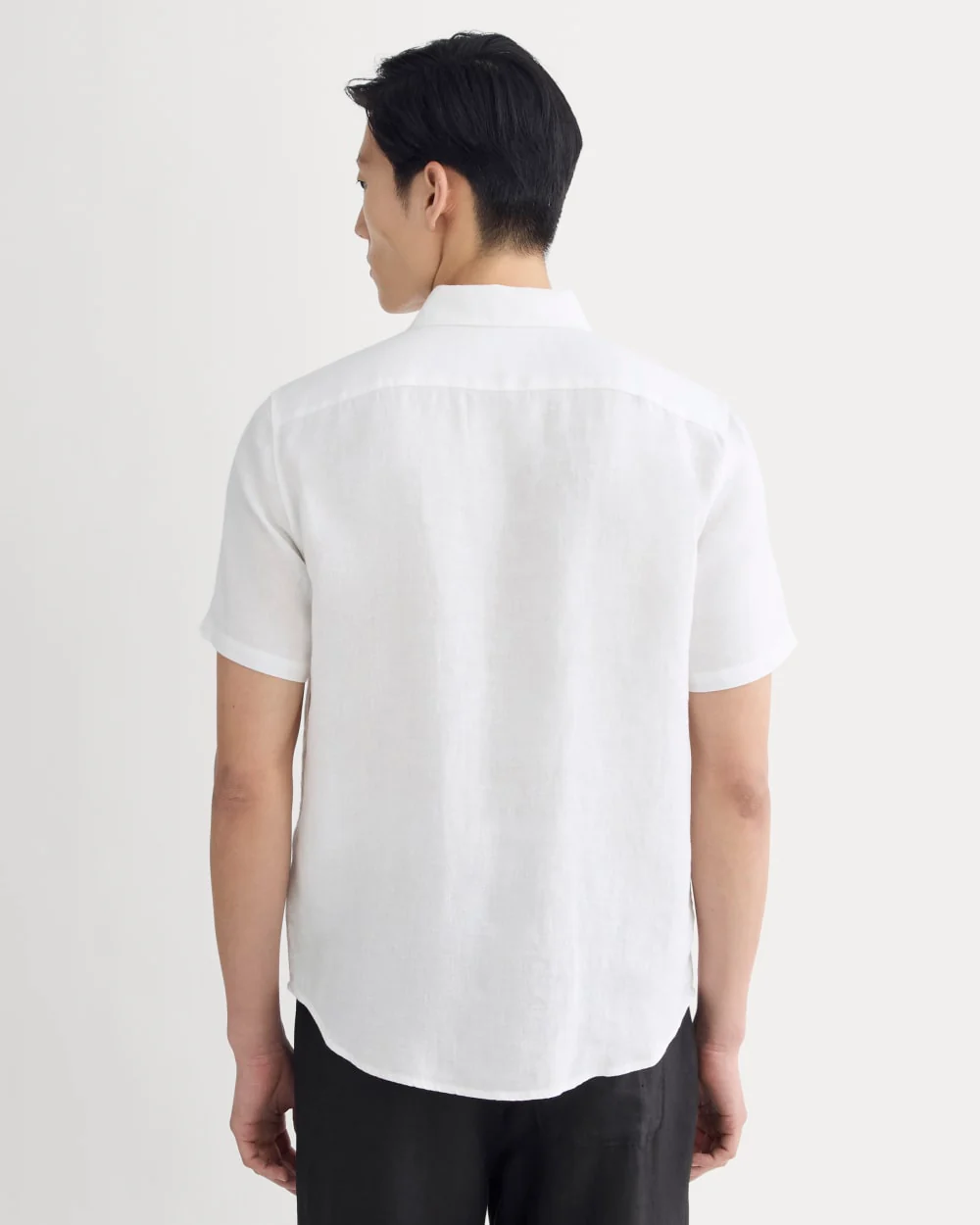 The Classic Short-Sleeve Shirt in Linen | White - Image 5