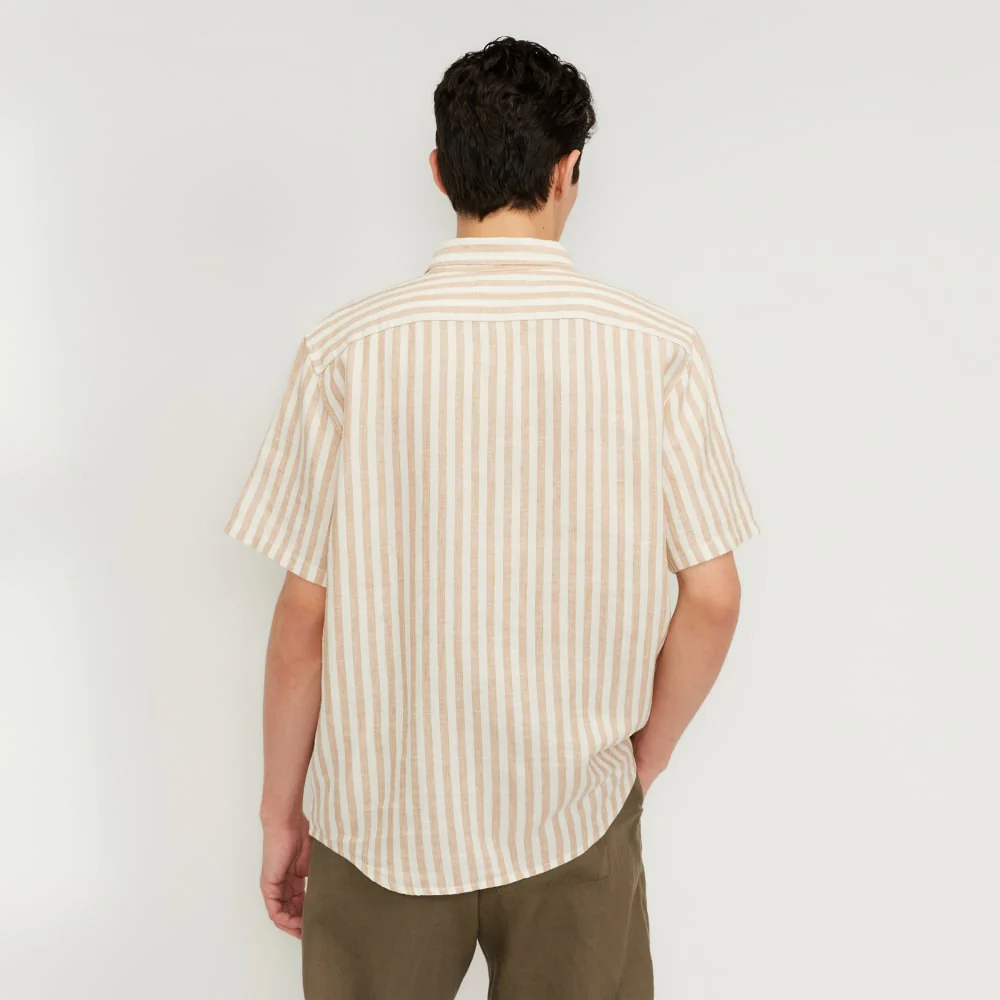 The Classic Short-Sleeve Shirt in Linen | Bone / Caramel - Image 3