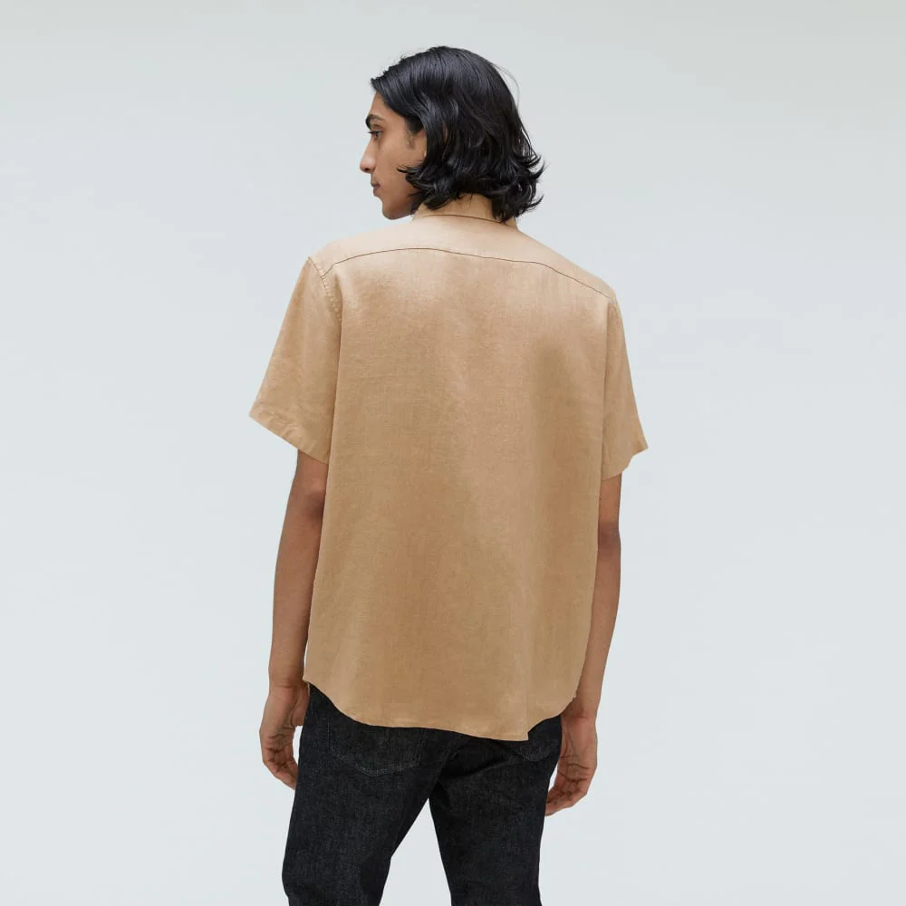 The Classic Short-Sleeve Shirt in Linen | Iced Coffee - Image 3