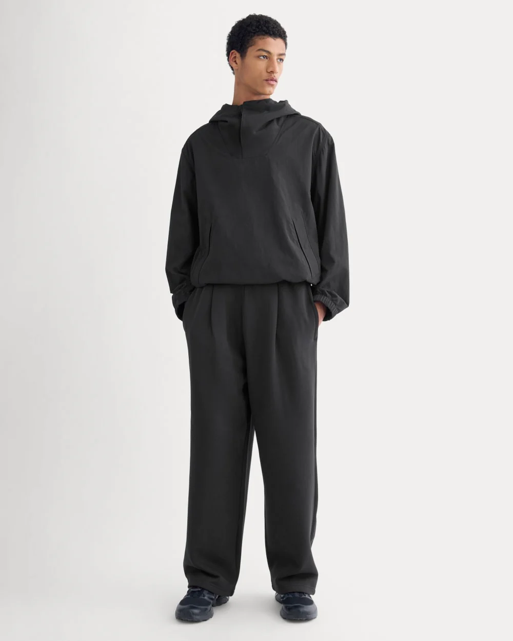 Luxe Fleece Pleated Sweatpant | Black - Image 3