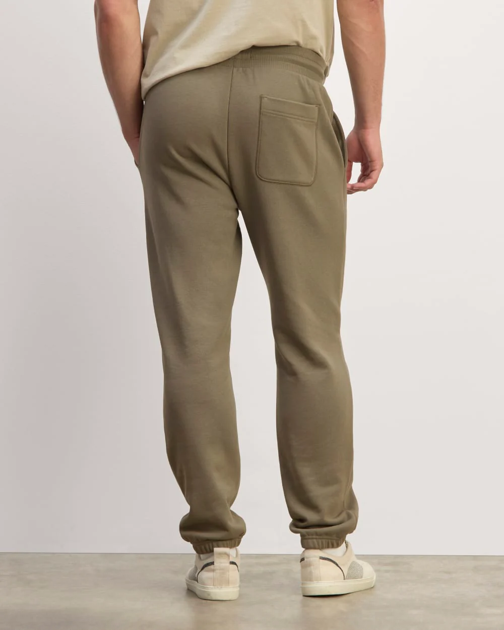 The Off-Duty Jogger | Kalamata - Image 5