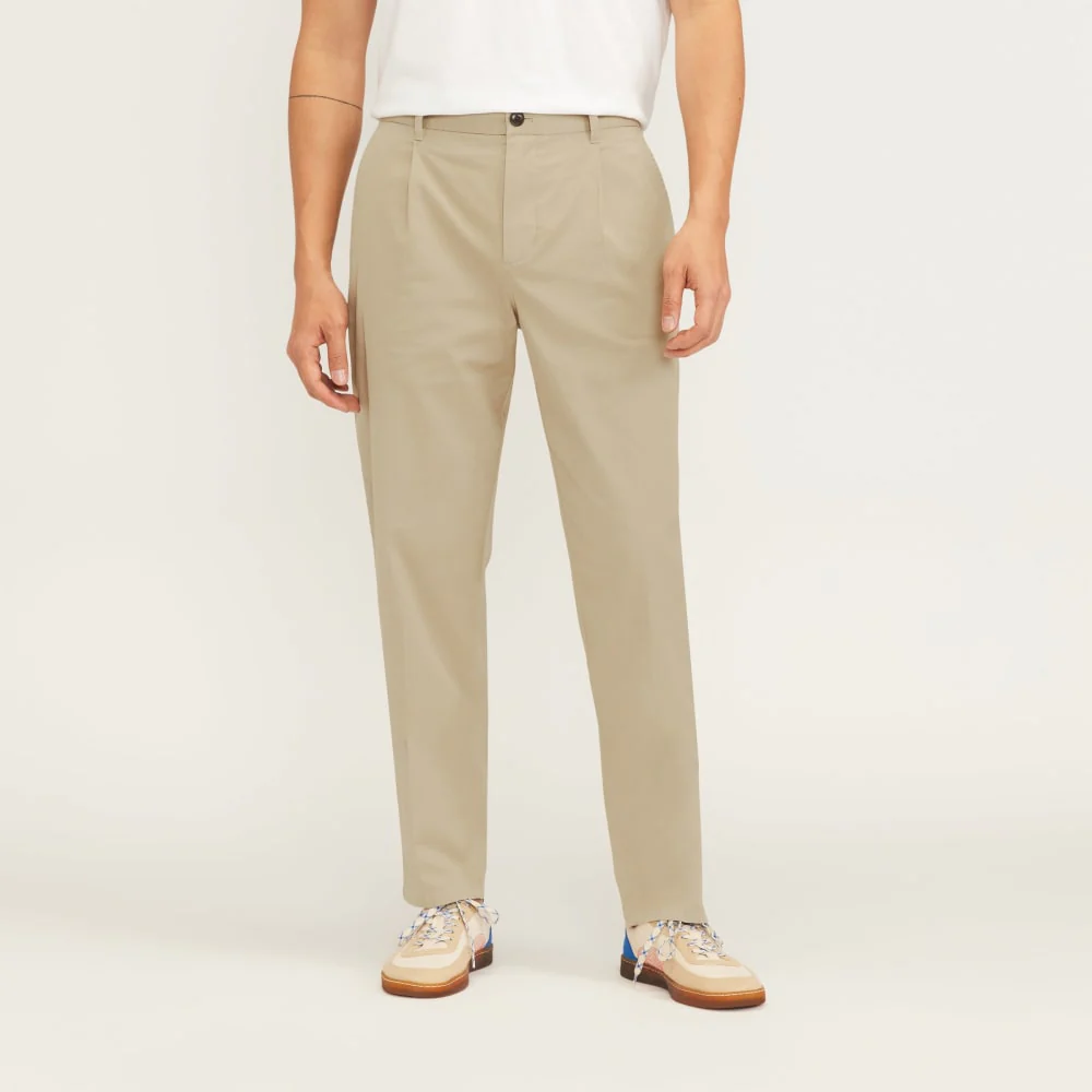 The Pleated Air Chino | Trench Coat Khaki - Image 3