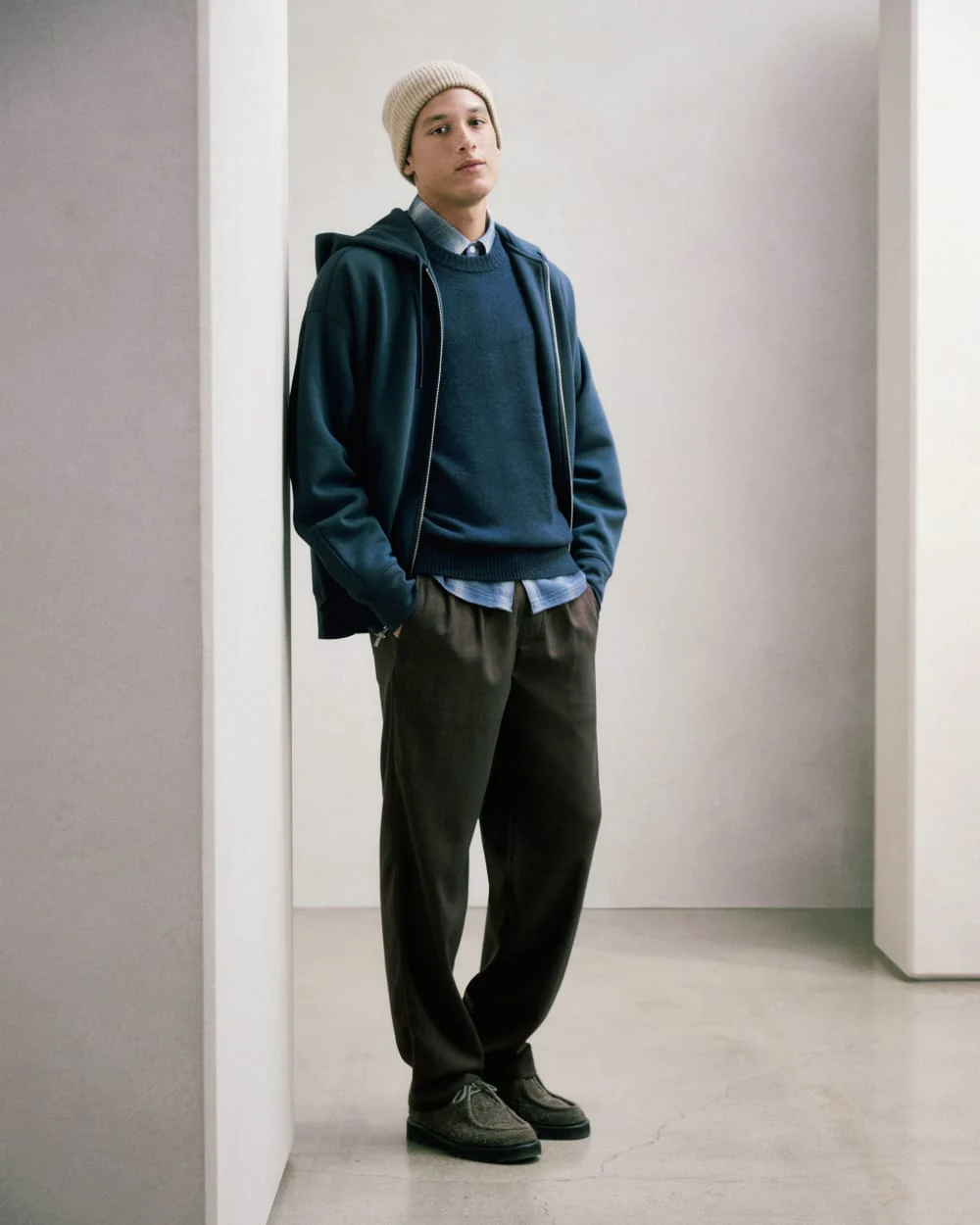 Pleated Trouser in Tailor Twill | Black - Image 8