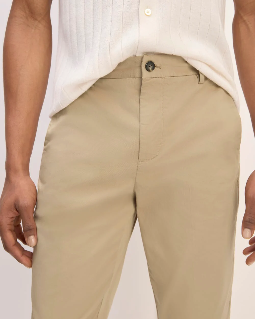 The Relaxed Taper Air Chino | Trench Coat Khaki - Image 4