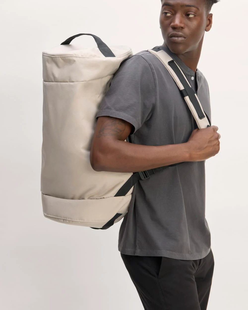 The ReNew Transit 4-Way Duffle | Warm Quartz - Image 4