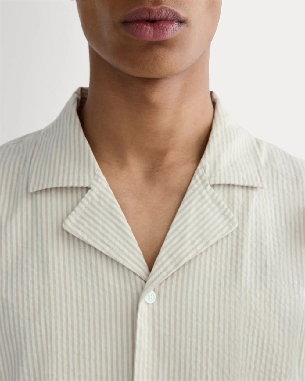 The Seersucker Resort Shirt | Trench Coat Khaki / Natural - Image 4