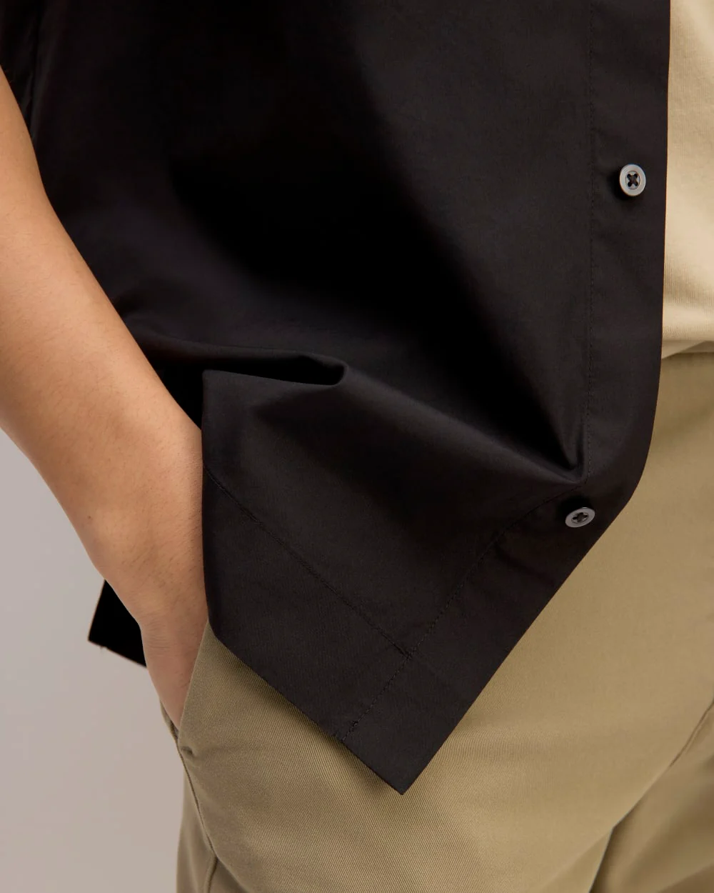 The Supima® Short-Sleeve Poplin Shirt | Black - Image 5