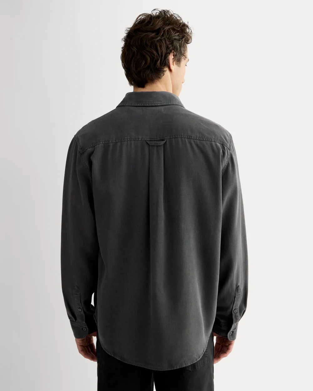 The Utility Shirt Jacket in Buttersoft | Graphite - Image 5