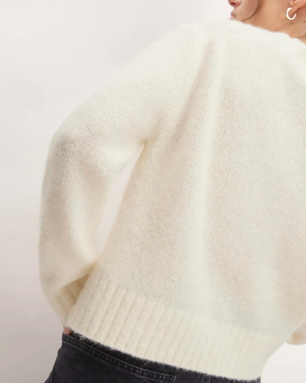 The Alpaca Cropped Crewneck Sweater | Snow - Image 5