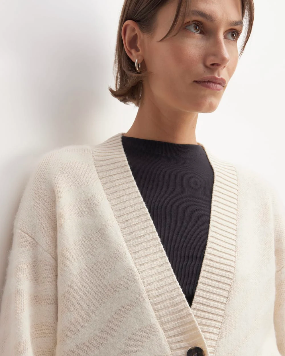 The Alpaca Tiger Jacquard Cardigan | Canvas / Snow - Image 4