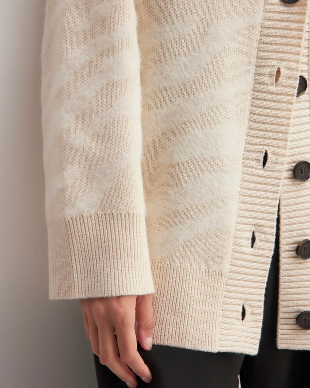 The Alpaca Tiger Jacquard Cardigan | Canvas / Snow - Image 5