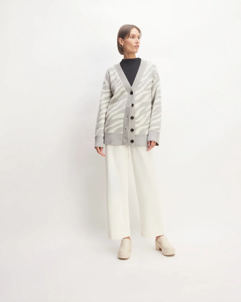 The Alpaca Tiger Jacquard Cardigan | Heathered Grey / Snow - Image 3