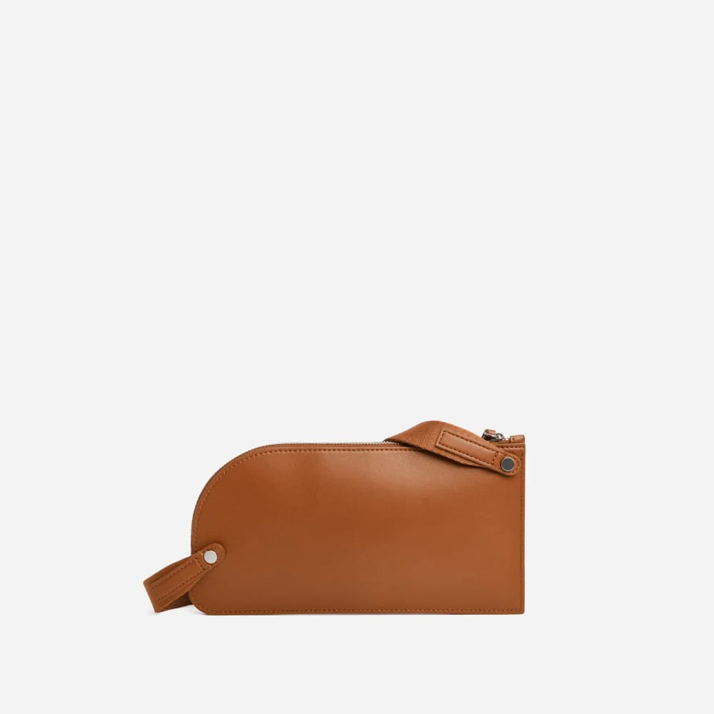 The Cactus Leather Sling Bag | Honey - Image 3