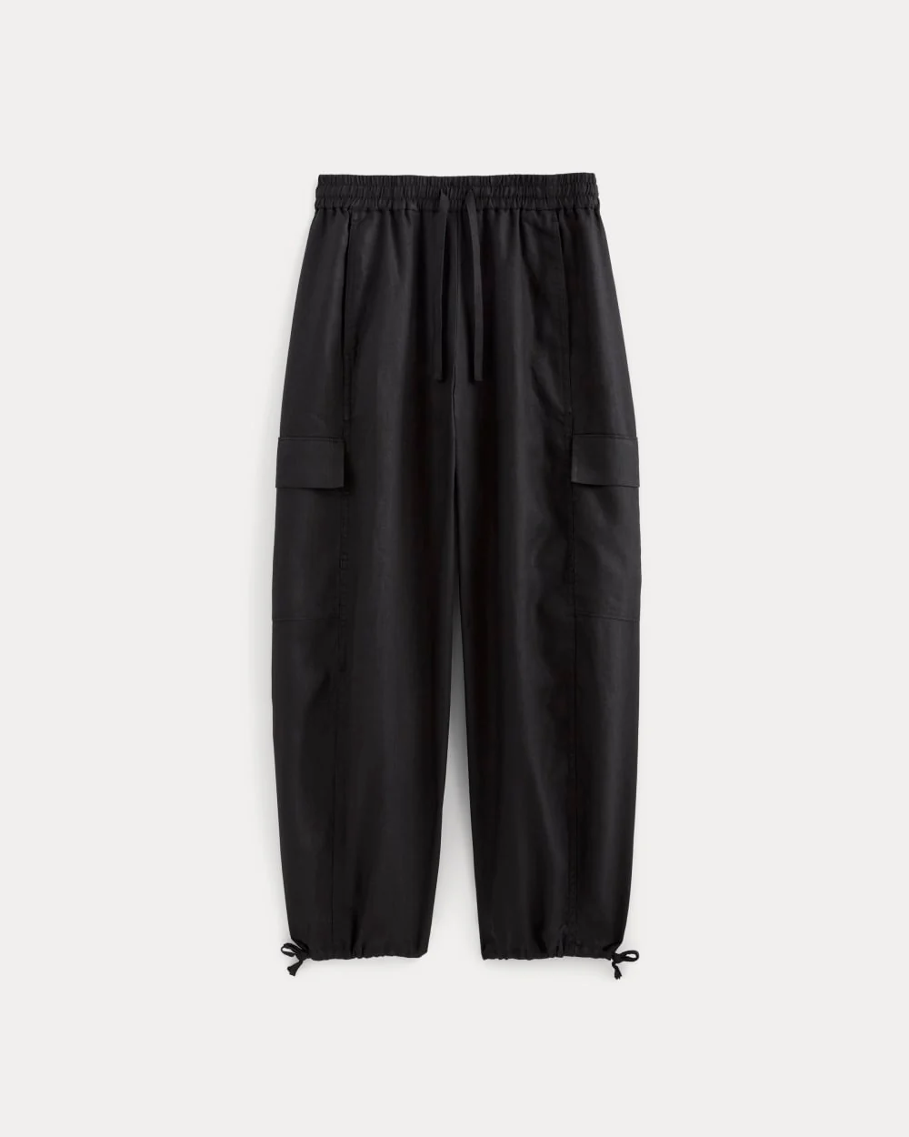 The Cargo Curve Pant in Linen | Black - Image 2