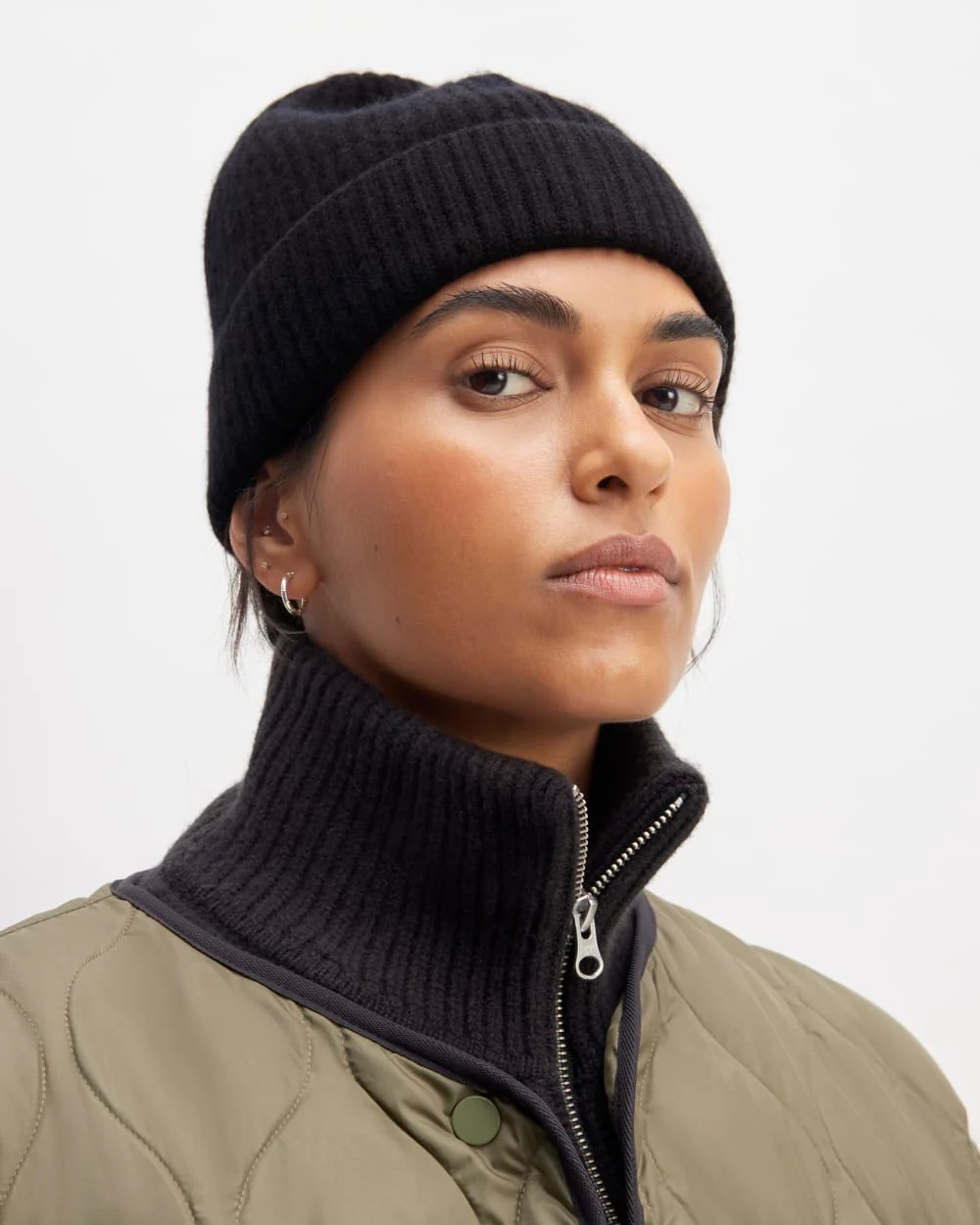 The Cashmere Fine Rib Beanie |  Black