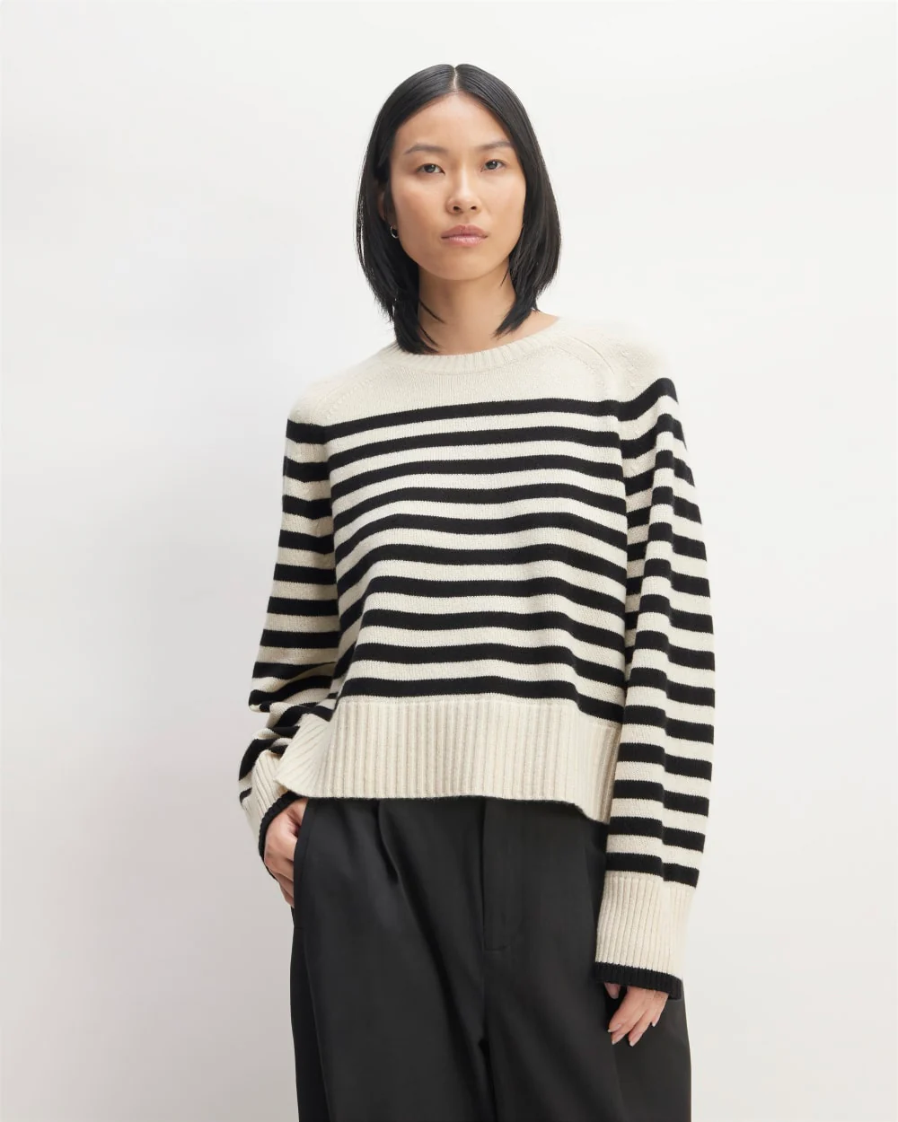 The Boxy Crew in Cashmere | Bone / Black