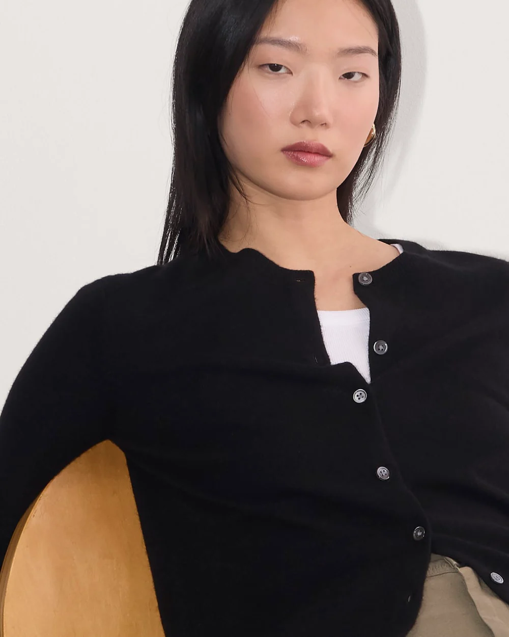 The Classic Cardigan in Cashmere | Black - Image 4