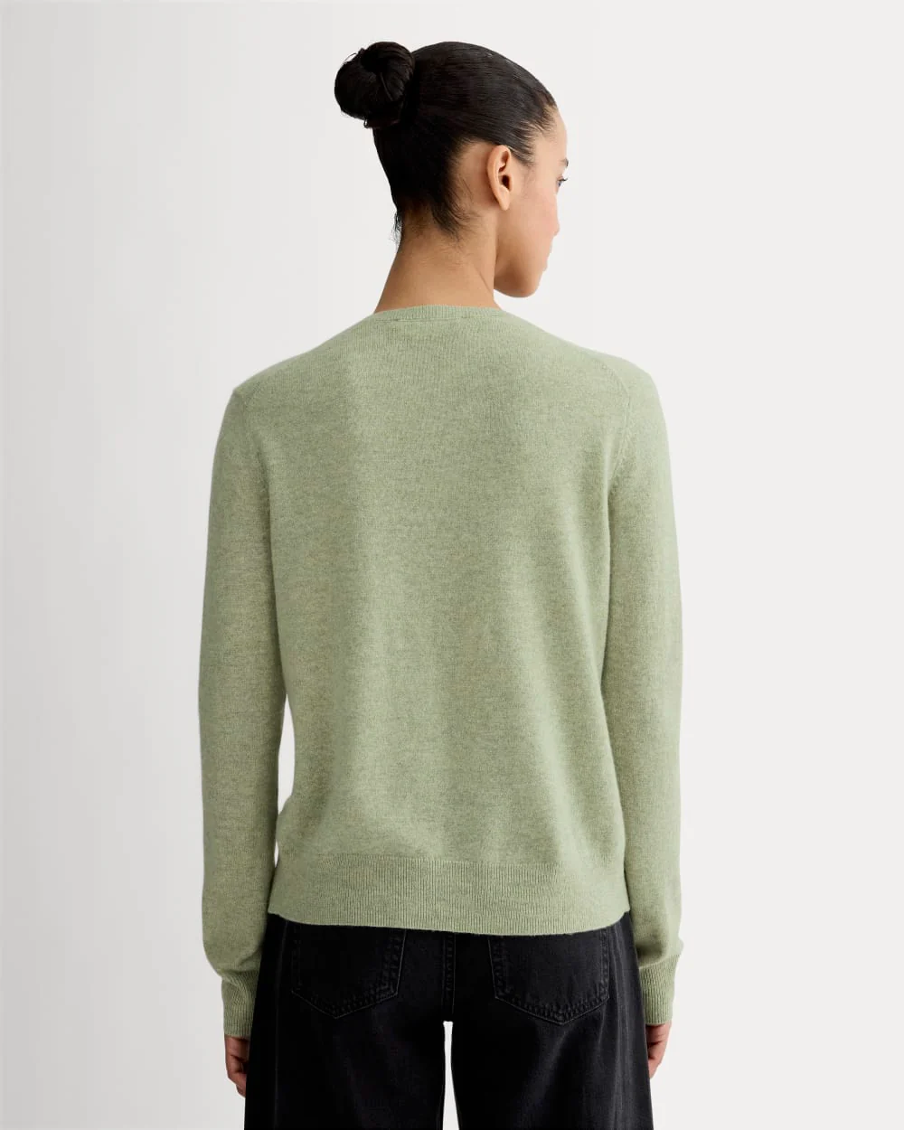 The Classic Cardigan in Cashmere | Light Heathered Moss - Image 5