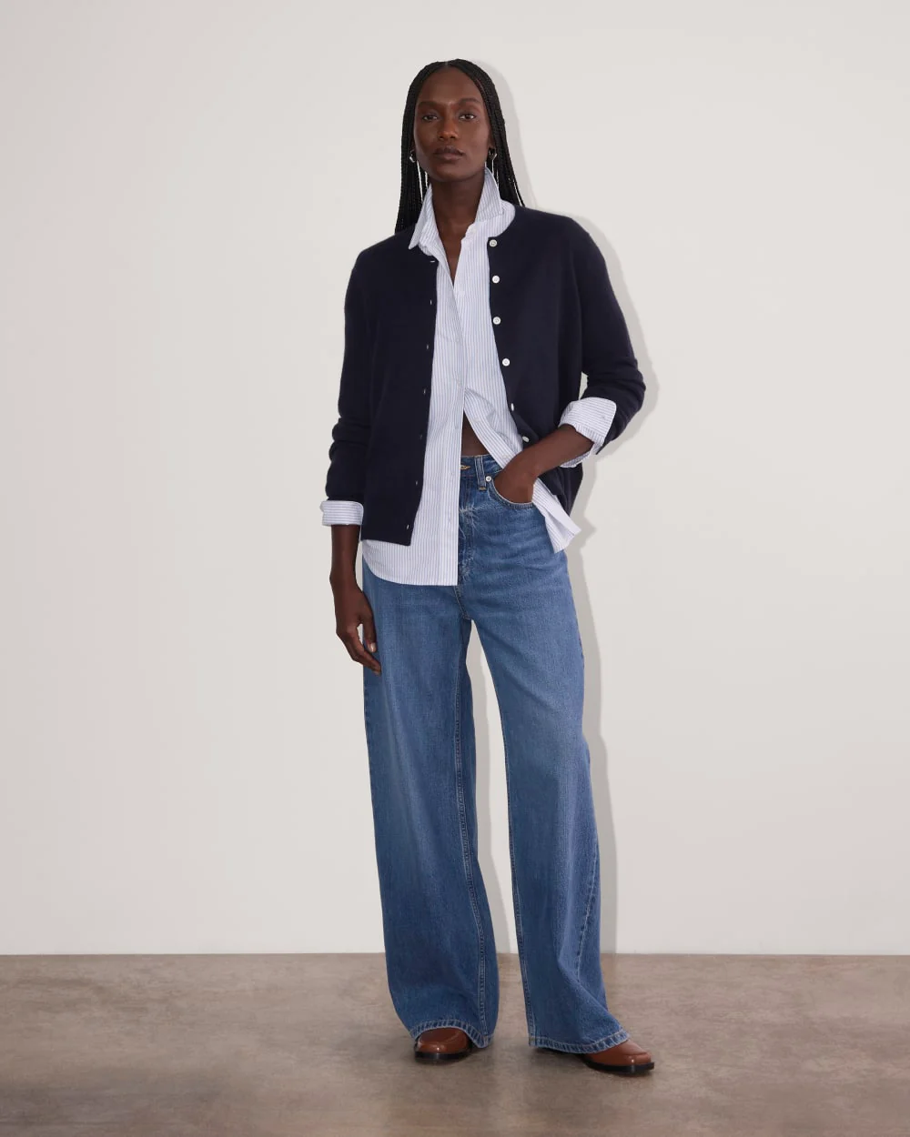 The Classic Cardigan in Cashmere | Navy - Image 3