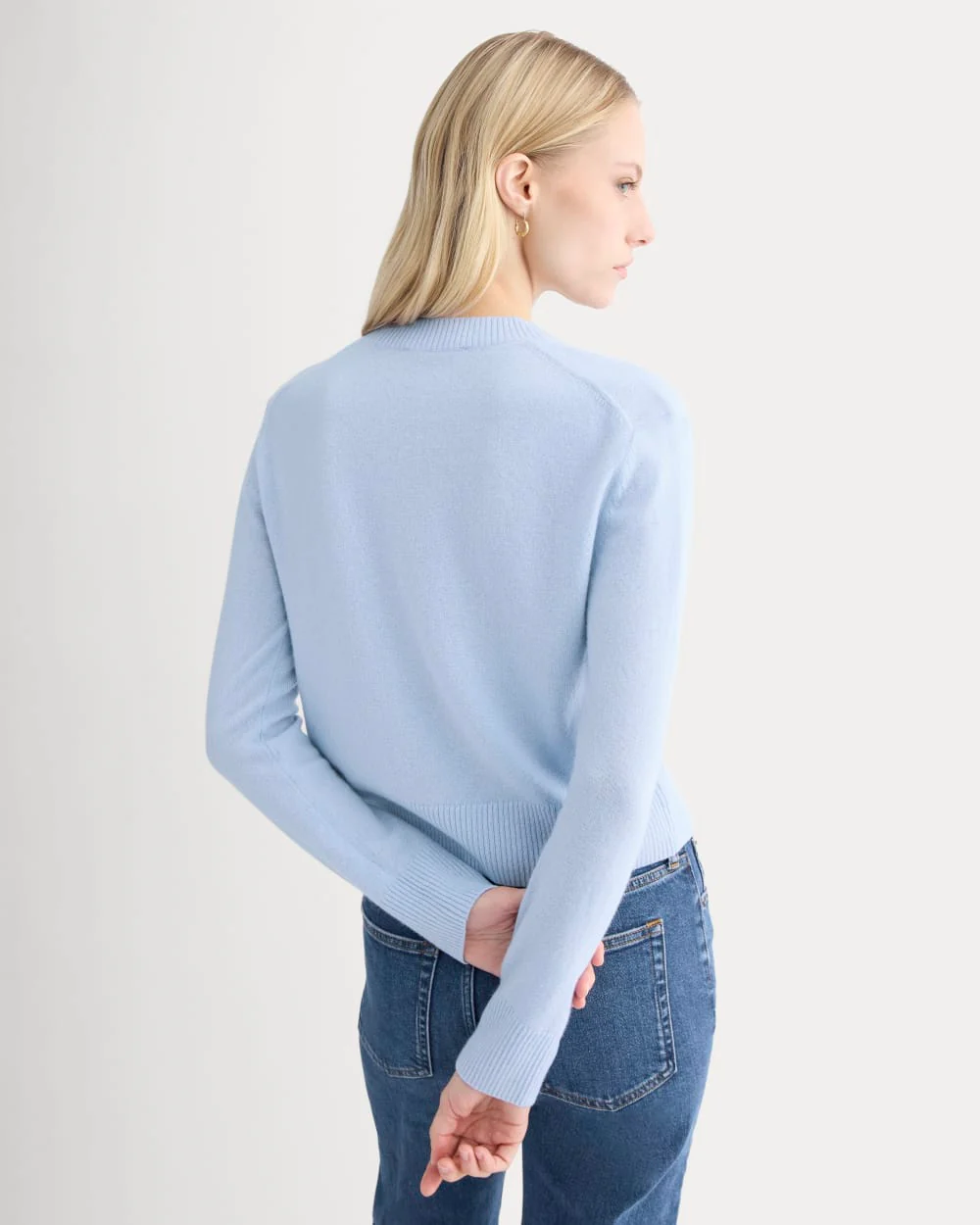 Cashmere Cropped High-V Sweater | Open Air Blue - Image 5