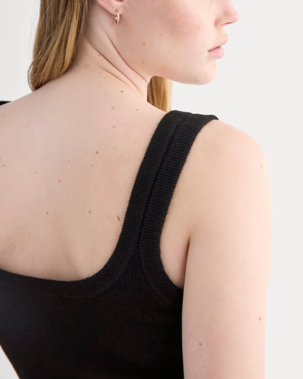 Cashmere Cropped Tank | Black - Image 3