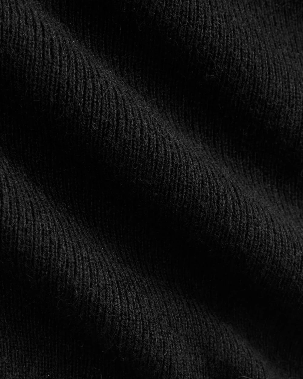 Cashmere Cropped Tank | Black - Image 6