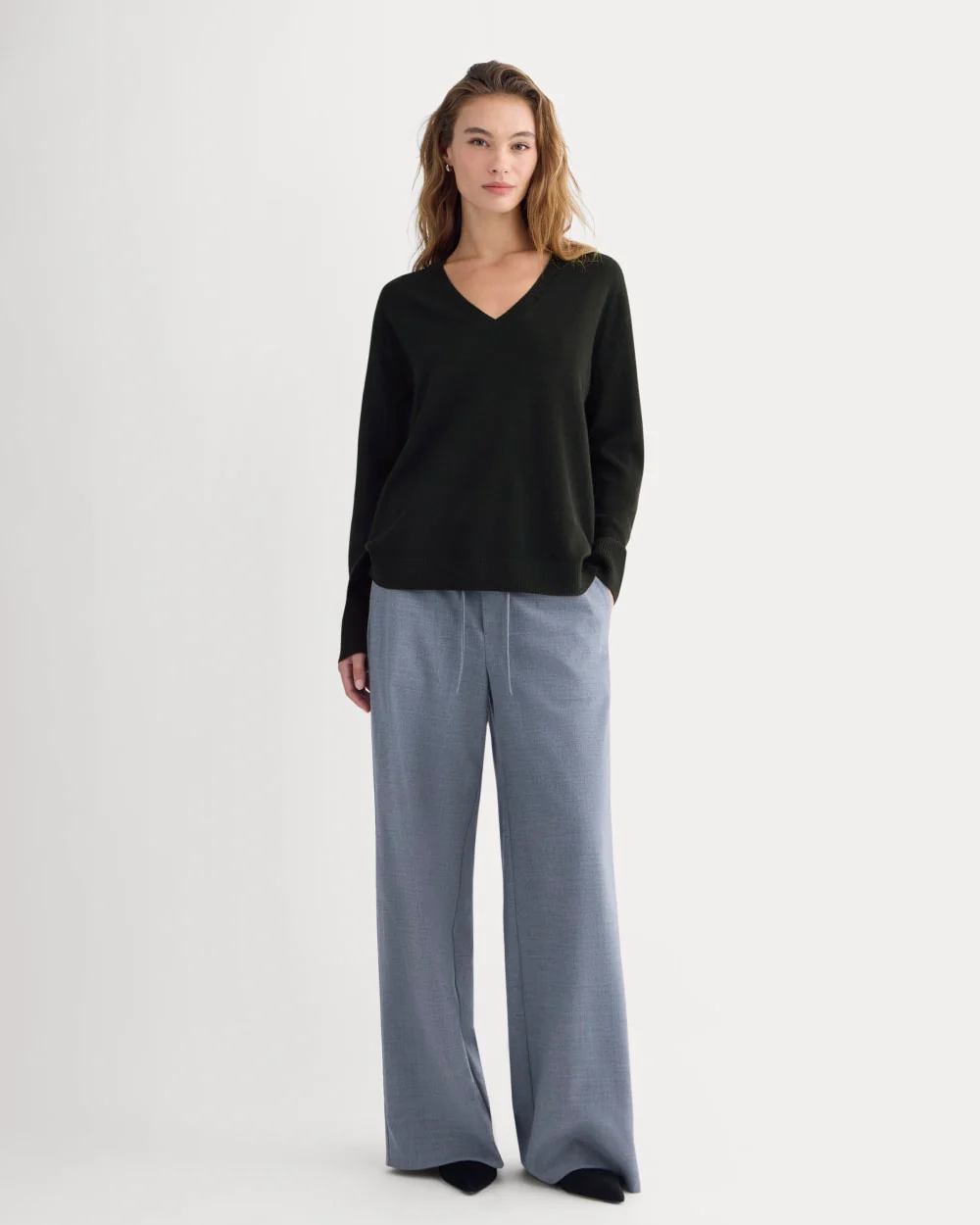 The Classic V in Cashmere | Black - Image 3