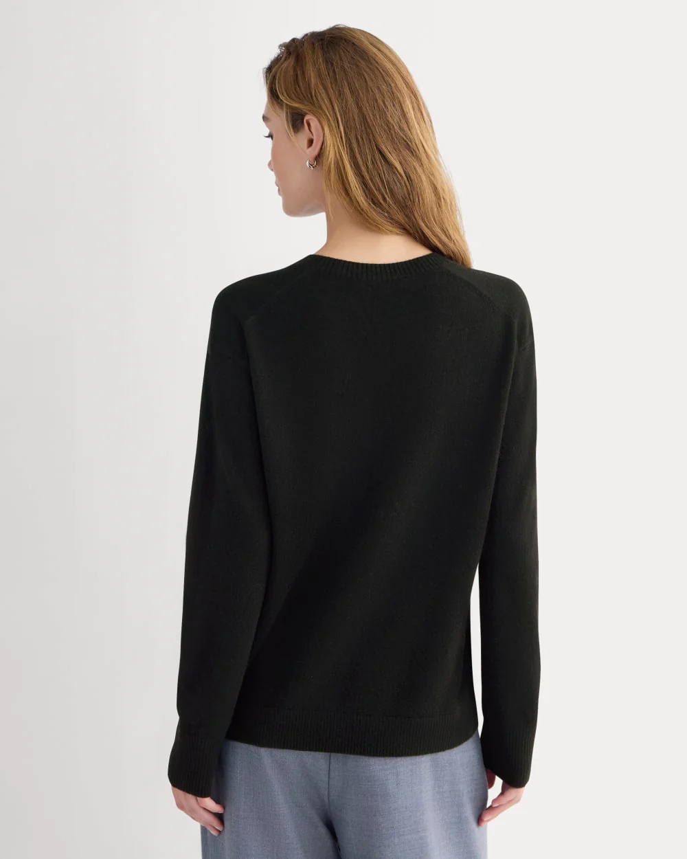 The Classic V in Cashmere | Black - Image 5