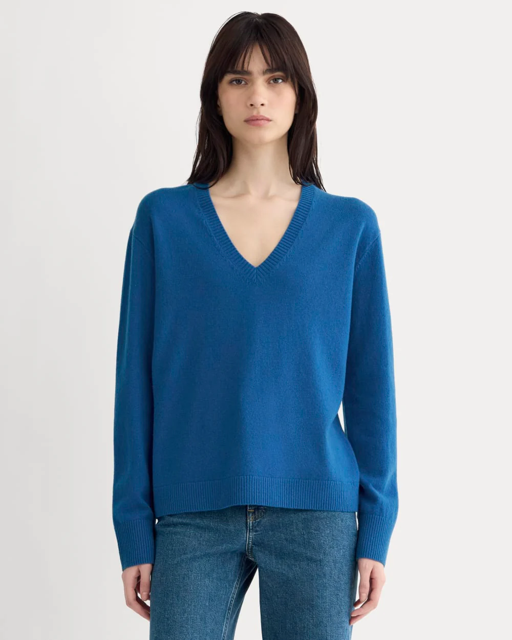 The Classic V in Cashmere | Classic Blue - Image 4