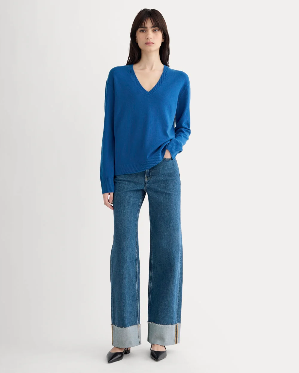 The Classic V in Cashmere | Classic Blue - Image 5