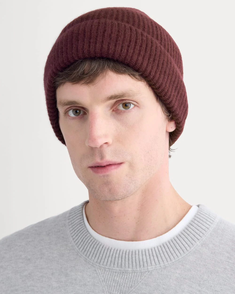 The Cashmere Ribbed Beanie | Wine - Image 3