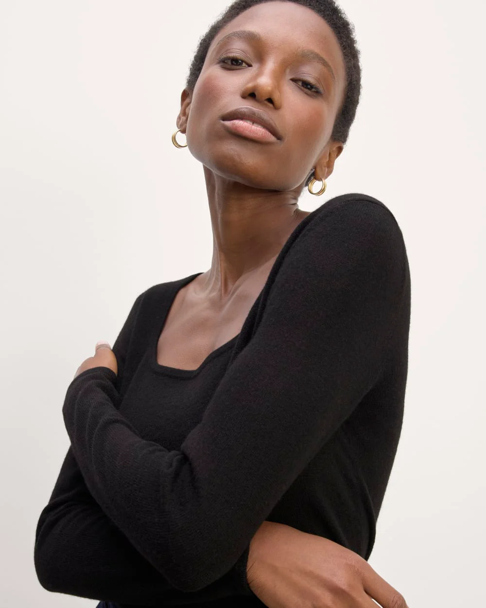 The Square Neck in Cashmere | Black - Image 2
