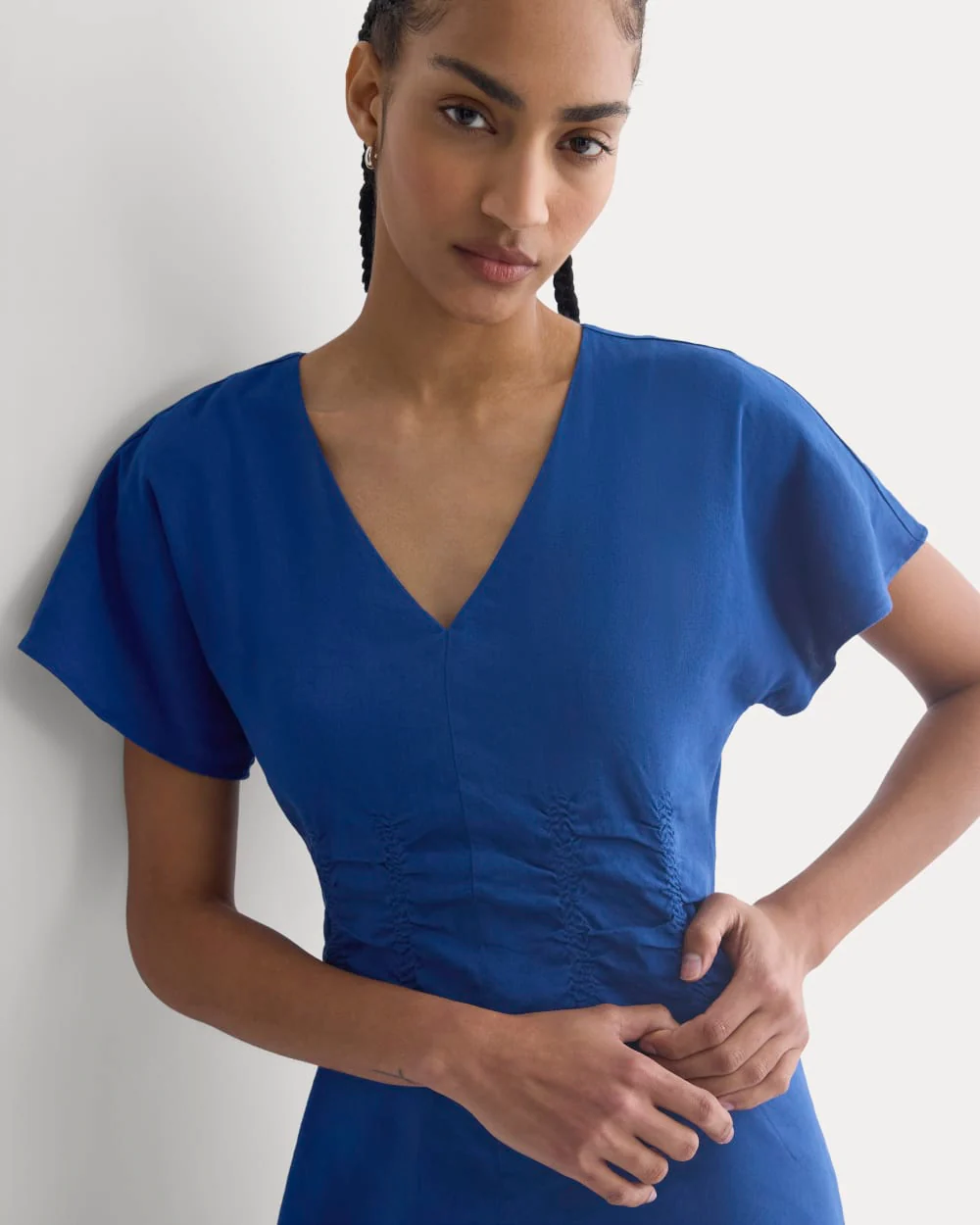Cinched Dress in Stretch Linen | Estate Blue - Image 4