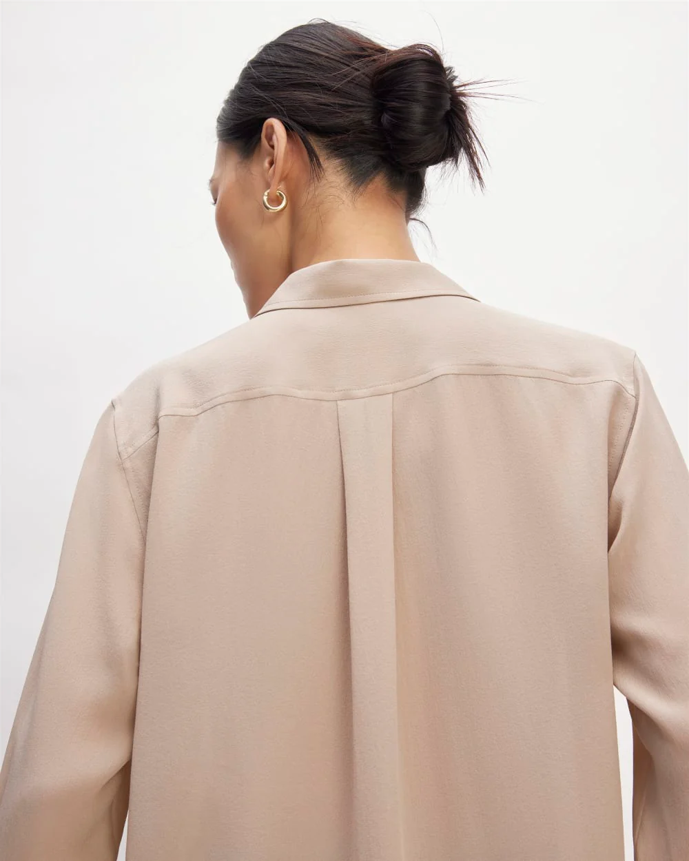 The Utility Shirt in Washable Silk | Burnt Sugar - Image 5