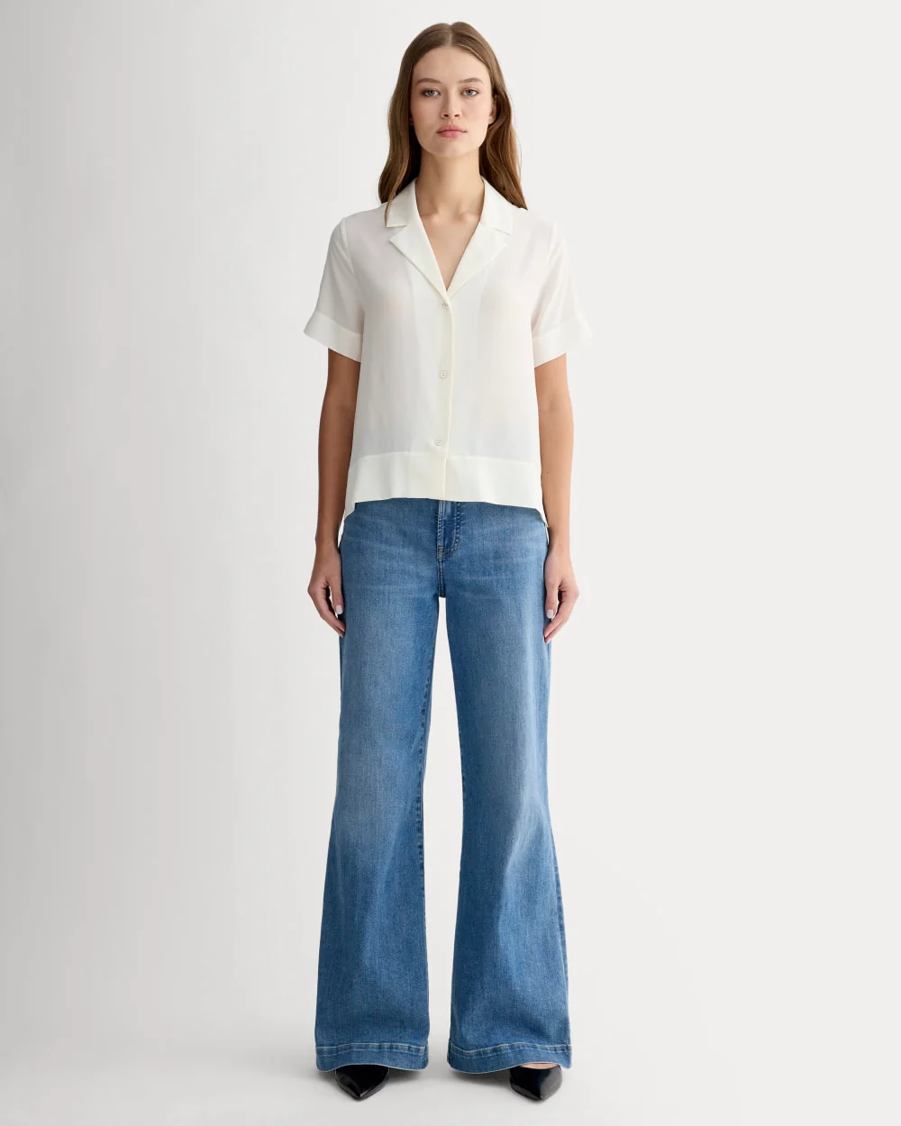 The Notch Shirt in Washable Silk | Off-White - Image 3