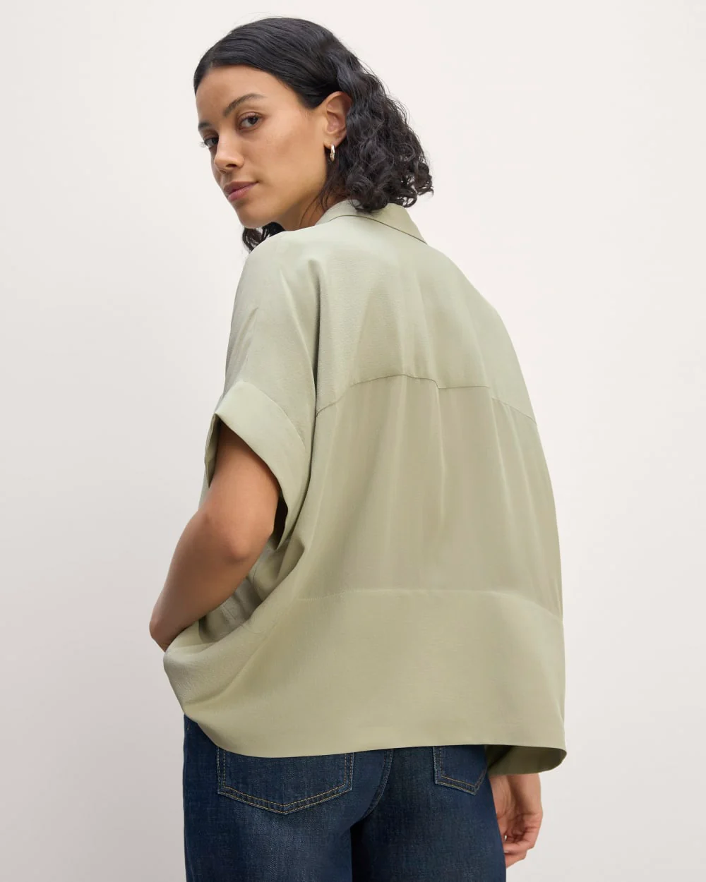 The Boxy Shirt in Washable Silk | Seagrass - Image 6