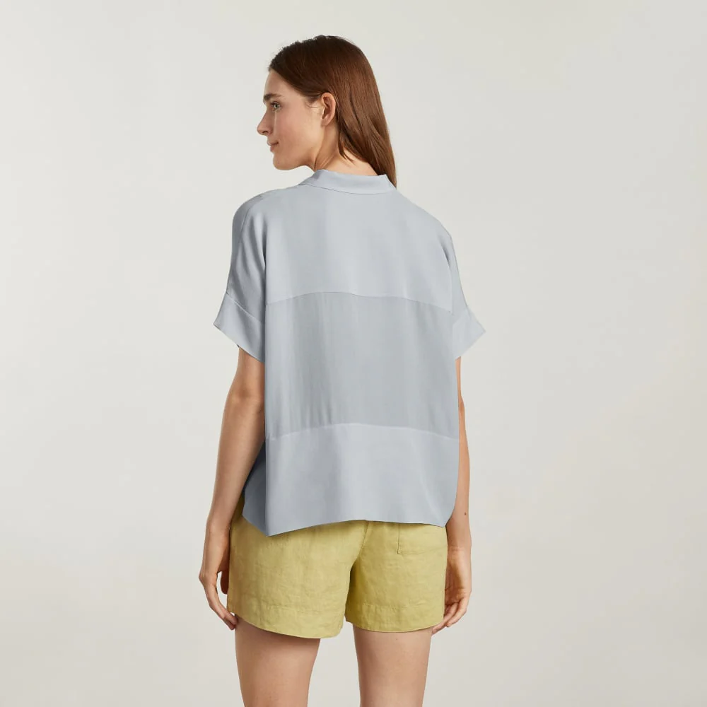 The Boxy Shirt in Washable Silk | Sky - Image 3