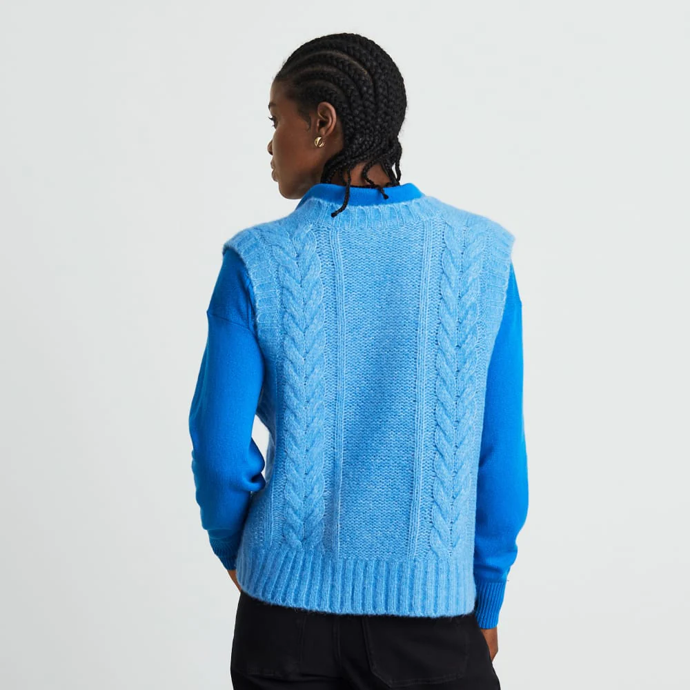 The Cloud Cable-Knit Vest | Lake - Image 4