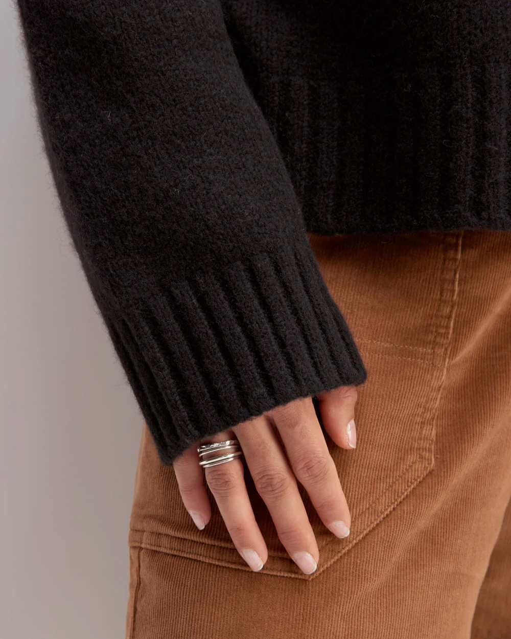The Cloud Oversized Turtleneck | Black - Image 5