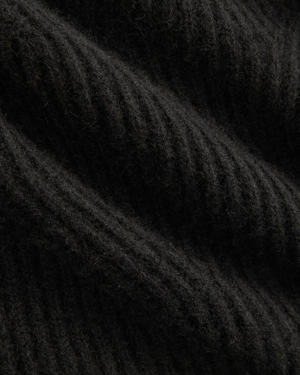 Cocoon Turtleneck in Wool Cashmere | Black - Image 6