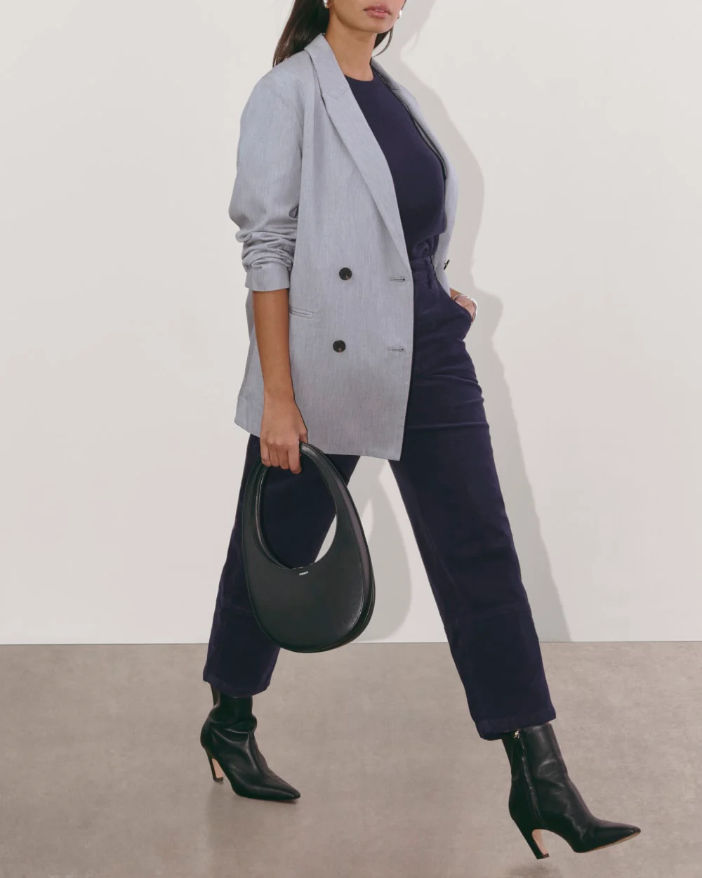 The Utility Barrel in Corduroy | Navy - Image 4